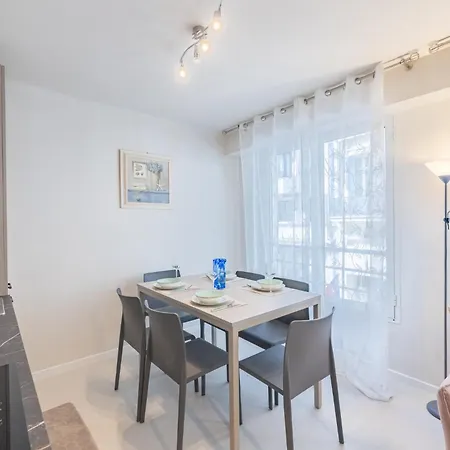 In The Heart Of - And Elegant Cannes