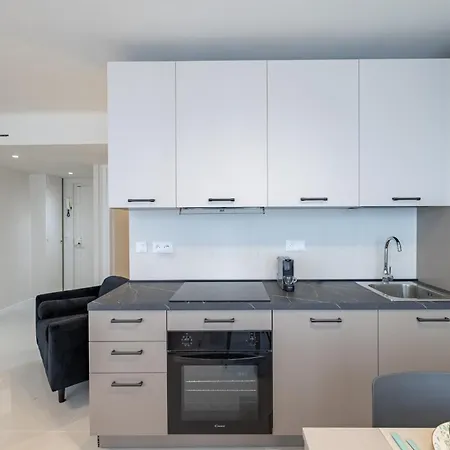 In The Heart Of - And Elegant Apartment *